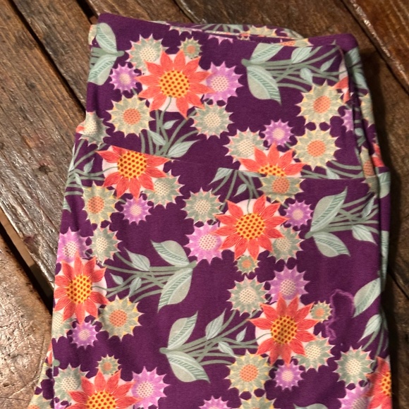 Lot of 5 LuLaRoe One Size OS Used Buttery Soft Leggings - Picture 4 of 6